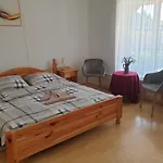 Fonix Panzio בית הארחה אגר