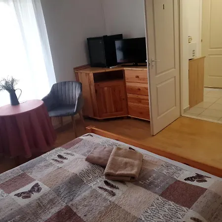 Vendégház Főnix Panzió *