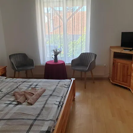 Főnix Panzió Eger