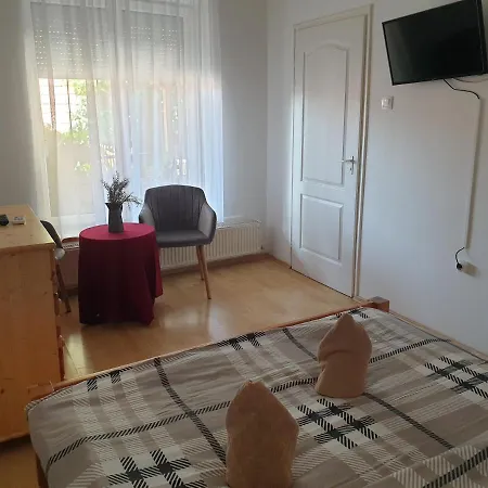 Vendégház Főnix Panzió Eger