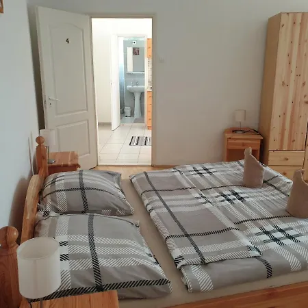 Főnix Panzió