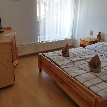 Főnix Panzió *