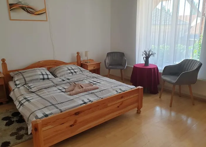 Fonix Panzio Pensjonat Eger